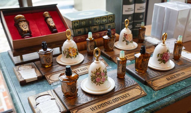 “我去旅行了想起了你，所以我买了它” 这也是一个好方法